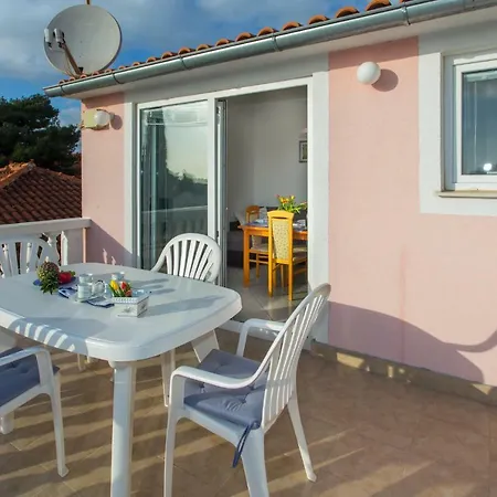 Petar Apartamento