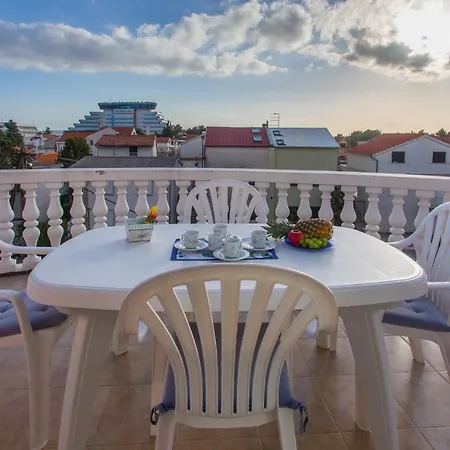 Petar Apartamento