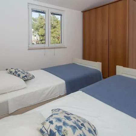 Petar Apartamento