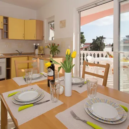 Petar Apartamento Vodice